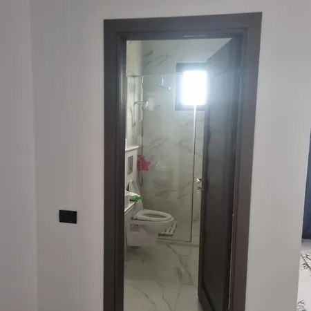 בית הארחה Vila 27 קונסטנצה