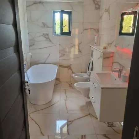 Vila 27 בית הארחה